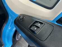 Peugeot Boxer 2.2 BlueHDi 335 Professional Premium + Platform Cab 2dr Diesel Manual L3 Euro 6 (s/s) (140 ps) - U3717