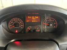 Peugeot Boxer 2.2 BlueHDi 335 Professional Premium + Platform Cab 2dr Diesel Manual L3 Euro 6 (s/s) (140 ps) - U3717