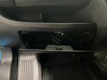 Peugeot Boxer 2.2 BlueHDi 335 Professional Premium + Platform Cab 2dr Diesel Manual L3 Euro 6 (s/s) (140 ps) - U3717