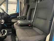 Peugeot Boxer 2.2 BlueHDi 335 Professional Premium + Platform Cab 2dr Diesel Manual L3 Euro 6 (s/s) (140 ps) - U3717
