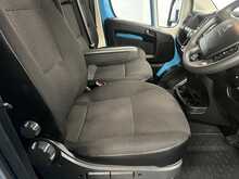 Peugeot Boxer 2.2 BlueHDi 335 Professional Premium + Platform Cab 2dr Diesel Manual L3 Euro 6 (s/s) (140 ps) - U3728