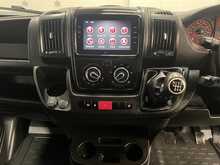 Peugeot Boxer 2.2 BlueHDi 335 Professional Premium + Platform Cab 2dr Diesel Manual L3 Euro 6 (s/s) (140 ps) - U3728