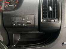 Peugeot Boxer 2.2 BlueHDi 335 Professional Premium + Platform Cab 2dr Diesel Manual L3 Euro 6 (s/s) (140 ps) - U3728