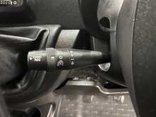 Peugeot Boxer 2.2 BlueHDi 335 Professional Premium + Platform Cab 2dr Diesel Manual L3 Euro 6 (s/s) (140 ps) - U3728