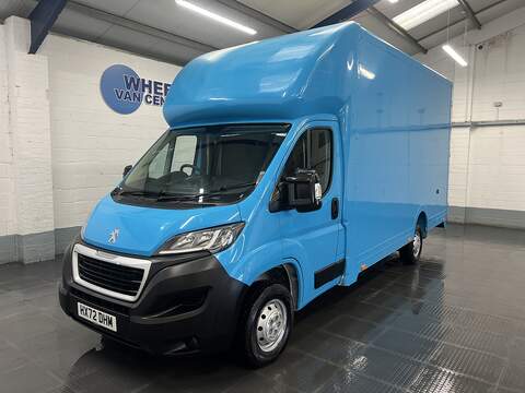 Peugeot Boxer 2.2 BlueHDi 335 Professional Premium + Platform Cab 2dr Diesel Manual L3 Euro 6 (s/s) (140 ps)