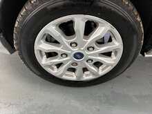Ford Tourneo Custom Tourneo Custom 2.0 320 EcoBlue MHEV Titanium L2 Euro 6 (s/s) 5dr - U376