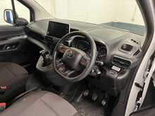 Toyota PROACE CITY PROACE CITY 1.5 BlueHDi Active Short Panel Van SWB Euro 6 (s/s) 5dr - U521