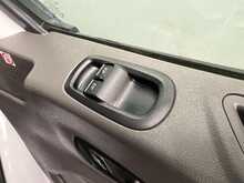 Ford Transit Transit 2.0 350 EcoBlue Leader Crew Van FWD L3 H2 Euro 6 (s/s) 6dr - U594