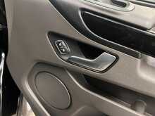 Ford Transit Custom Transit Custom 2.0 300 EcoBlue Limited Auto L2 H1 Euro 6 (s/s) 5dr - U662