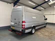 Mercedes-Benz Sprinter Sprinter 2.1 514 CDi BlueEFFICIENCY Panel Van 5dr Diesel Manual RWD L3 H3 (140 bhp) - U676