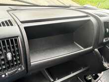Peugeot Boxer 2.2 BlueHDi 335 S Platform Cab L3 Euro 6 (s/s) 2dr - U683