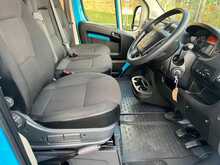 Peugeot Boxer Boxer 2.2 BlueHDi 335 Professional Premium + Platform Cab L3 Euro 6 (s/s) 2dr - U686