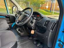 Peugeot Boxer Boxer 2.2 BlueHDi 335 Professional Premium + Platform Cab L3 Euro 6 (s/s) 2dr - U686