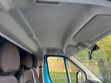 Peugeot Boxer Boxer 2.2 BlueHDi 335 Professional Premium + Platform Cab L3 Euro 6 (s/s) 2dr - U686