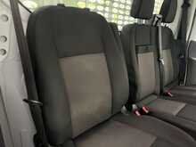 Ford Transit Transit 2.0 350 EcoBlue HD Leader RWD L4 Euro 6 (s/s) 2dr (DRW) - U714