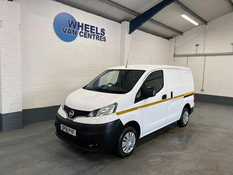 Nissan NV200 Interstar 2.3 dCi 35 Tekna FWD L3 H2 Euro 6 4dr