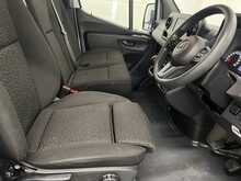 Mercedes-Benz Sprinter 2.0 315 CDI Premium Panel Van 5dr Diesel Manual FWD L2 H2 Euro 6 (s/s) (150 ps) - U739