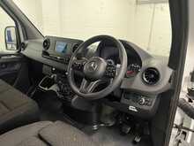 Mercedes-Benz Sprinter 2.0 315 CDI Premium Panel Van 5dr Diesel Manual FWD L2 H2 Euro 6 (s/s) (150 ps) - U739