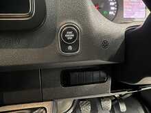 Mercedes-Benz Sprinter 2.0 315 CDI Premium Panel Van 5dr Diesel Manual FWD L2 H2 Euro 6 (s/s) (150 ps) - U739