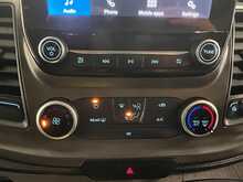 Ford Transit Custom Transit Custom 2.0 320 EcoBlue Trend Kombi L2 H1 Euro 6 (s/s) 5dr - U740