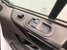 Ford Transit Custom Transit Custom 2.0 320 EcoBlue Trend Kombi L2 H1 Euro 6 (s/s) 5dr - U741