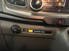 Ford Transit Custom Transit Custom 2.0 320 EcoBlue Trend Kombi L2 H1 Euro 6 (s/s) 5dr - U741