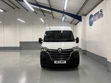 Renault Master Master 2.3 dCi 35 Business+ FWD LWB Medium Roof Euro 6 4dr - U749