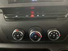 Renault Master Master 2.3 dCi 35 Business+ FWD LWB Medium Roof Euro 6 4dr - U749