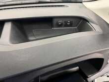 Ford Transit Transit 2.0 350 EcoBlue Leader Crew Van FWD L3 H2 Euro 6 (s/s) 6dr 2.0 6dr Welfare Manual Diesel - U775