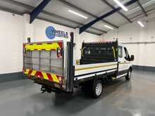 Ford Transit Transit 2.0 350 EcoBlue RWD L4 H1 Euro 6 4dr (DRW) - U793