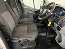 Ford Transit Transit 2.0 350 EcoBlue RWD L4 H1 Euro 6 4dr (DRW) - U793