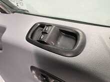 Ford Transit Transit 2.0 350 EcoBlue RWD L4 H1 Euro 6 4dr (DRW) - U793