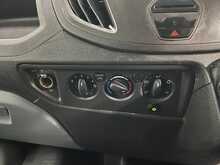 Ford Transit Transit 2.0 350 EcoBlue RWD L4 H1 Euro 6 4dr (DRW) - U793