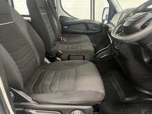 Iveco Daily Daily 2.3D HPI 14V 35C 3750 L3 Euro 6 (s/s) 4dr (DRW) - U794