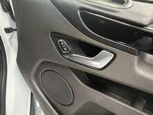 Ford Transit Custom Transit Custom 2.0 320 EcoBlue Limited Crew Van L2 H1 Euro 6 (s/s) 5dr - U798