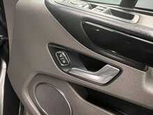 Ford Tourneo Custom Tourneo Custom 2.0 320 EcoBlue MHEV Titanium X L1 Euro 6 (s/s) 5dr - U806