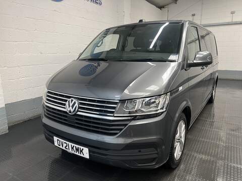 Volkswagen Transporter Shuttle 5.0 P525 V8 SUV 3dr Petrol Auto 4WD Euro 6 (s/s) (525 ps)