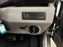 Volkswagen Transporter Shuttle Transporter Shuttle 2.0 TDI SE DSG LWB Euro 6 (s/s) 5dr - U834