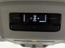 Volkswagen Transporter Shuttle Transporter Shuttle 2.0 TDI SE DSG LWB Euro 6 (s/s) 5dr - U834