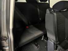 Volkswagen Transporter Shuttle Transporter Shuttle 2.0 TDI SE DSG LWB Euro 6 (s/s) 5dr - U834