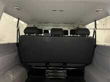 Volkswagen Transporter Shuttle Transporter Shuttle 2.0 TDI SE DSG LWB Euro 6 (s/s) 5dr - U834