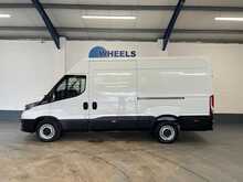 Iveco Daily Daily 2.3D HPI 14V 35S 3520 HiMatic MWB H2 Euro 6 (s/s) 5dr - U839