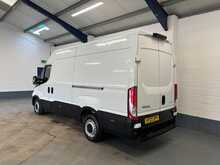 Iveco Daily Daily 2.3D HPI 14V 35S 3520 HiMatic MWB H2 Euro 6 (s/s) 5dr - U839