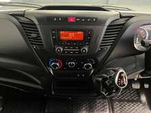 Iveco Daily Daily 2.3D HPI 14V 35S 3520 HiMatic MWB H2 Euro 6 (s/s) 5dr - U839