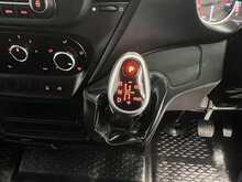 Iveco Daily Daily 2.3D HPI 14V 35S 3520 HiMatic MWB H2 Euro 6 (s/s) 5dr - U839