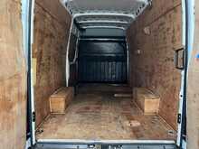 Iveco Daily Daily 2.3D HPI 14V 35S 3520 HiMatic MWB H2 Euro 6 (s/s) 5dr - U839