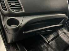 Iveco Daily Daily 2.3D HPI 14V 35S 3520 HiMatic MWB H2 Euro 6 (s/s) 5dr - U839