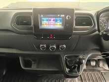 Nissan Interstar Interstar 2.3 dCi 35 Tekna FWD L3 H2 Euro 6 4dr - U848