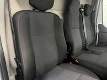 Nissan Interstar Interstar 2.3 dCi 35 Acenta FWD L3 H2 Euro 6 4dr - U849