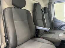 Nissan Interstar Interstar 2.3 dCi 35 Acenta FWD L3 H2 Euro 6 4dr - U849